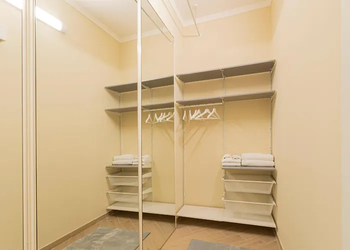 Anastasia Comfort At The Vatican With Balcony Apartment *