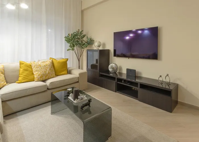 Anastasia Comfort At The Vatican With Balcony Apartment